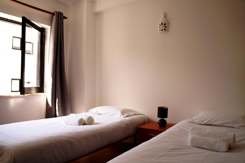 Guesthouse High Tower Lagos Exterior photo