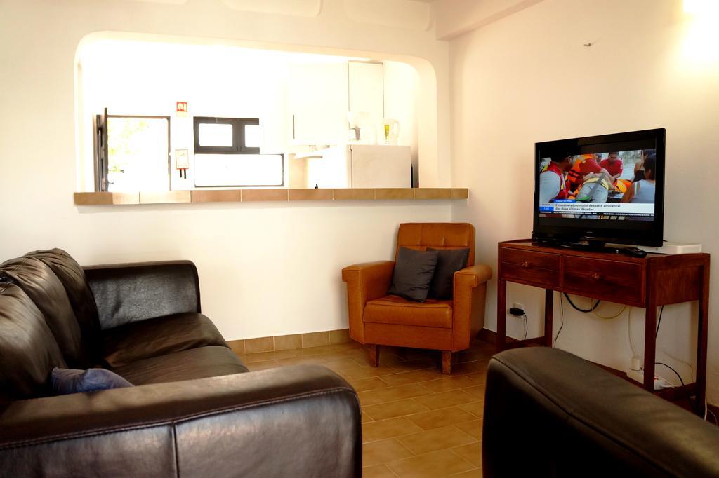 Guesthouse High Tower Lagos Exterior photo